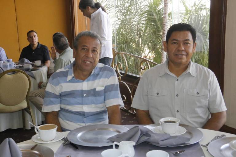 Con una charla desayuno celebran su día los arquitectos de Culiacán