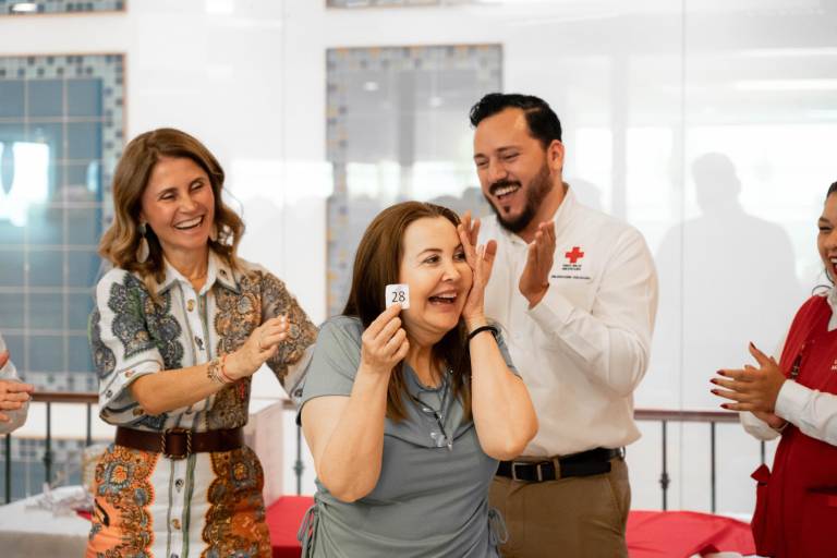 Festeja Cruz Roja Culiacán a las mamás en su día