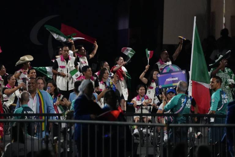 México destaca en inauguración de los Juegos Paralímpicos París 2024