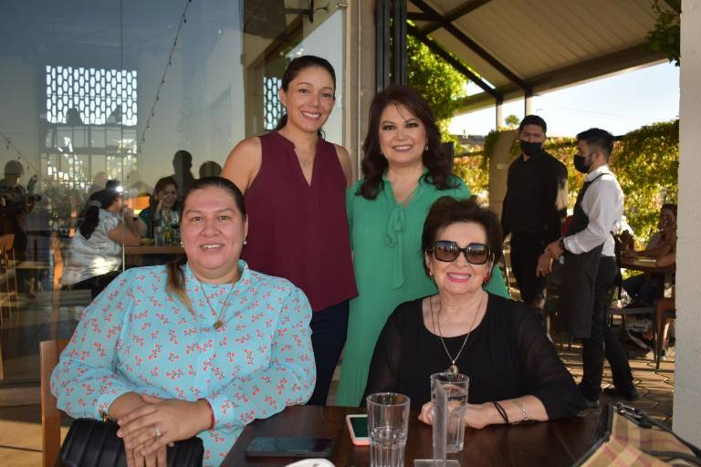 Comparten ser empresarias y mamás al mismo tiempo