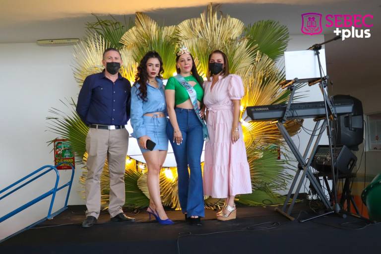 Las consienten en su día en el Colegio SEBEC