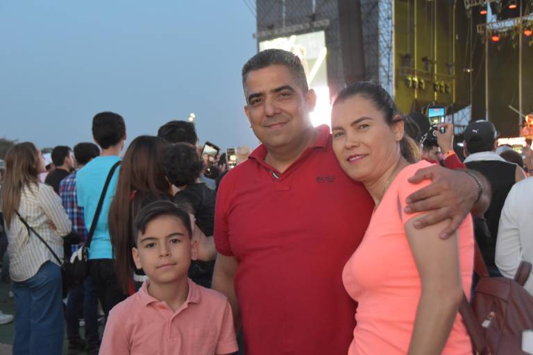 Disfrutan de un paseo por las nubes, música y mucha diversión en Narnia