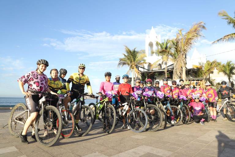 Fridas en Bici hacen la ‘Rodada rosa, por mí, por ti, por todas’