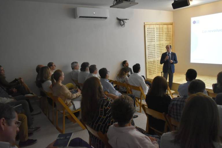 Conocen empresarios cómo tener empresas más humanas