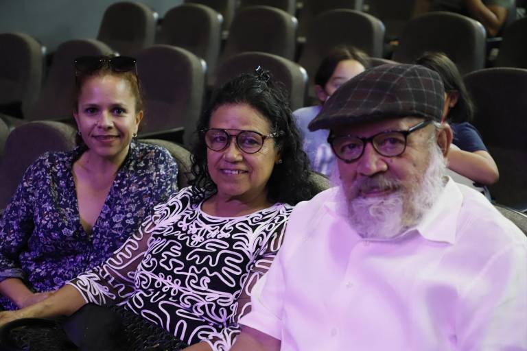 Viven velada de comedia y ópera en ‘Elixir de amor’