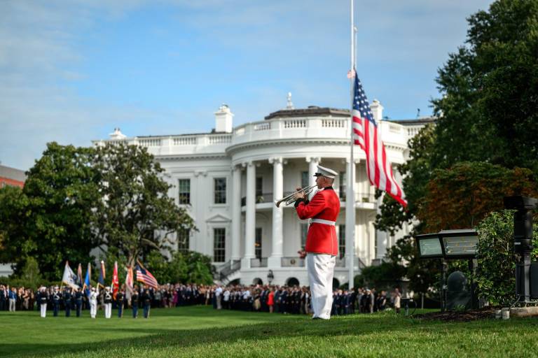 Trump lidera actos en el Pentágono por el 24 aniversario del 11-S