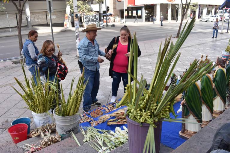 Aclaman a Cristo en la tradicional Misa de Domingo de Ramos