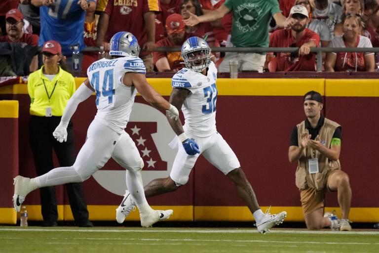 Lions abollan corona de Chiefs