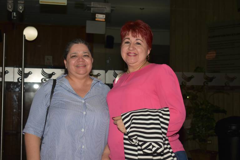 Comparte Andrea González su virtuosismo en la guitarra