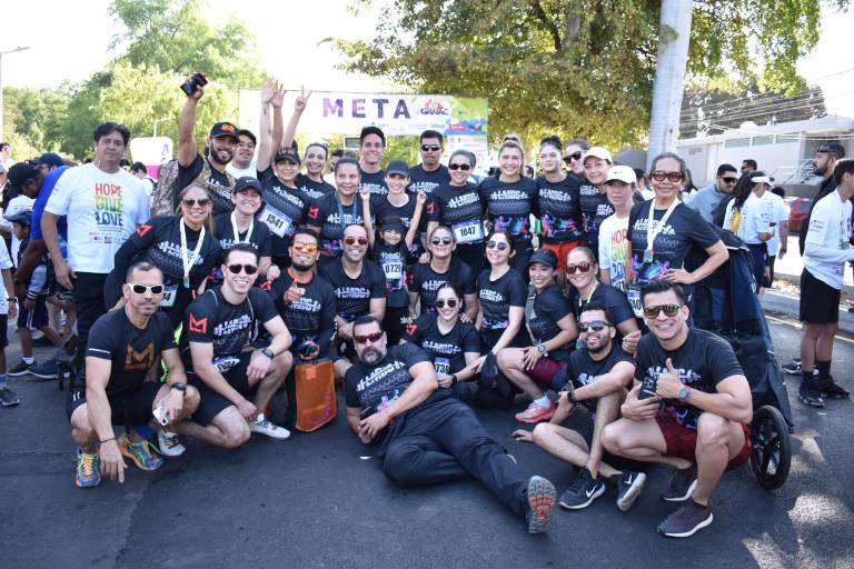 Salen sinaloenses a correr para ayudar a quien más lo necesita