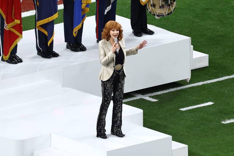 ¡Arranca! el Super Bowl 58 con Reba McEntire y Post Malone