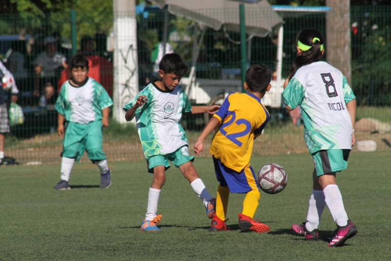 Muralla liga victoria en la Copa Mazatlán al golear a Five Star-Chihuahua