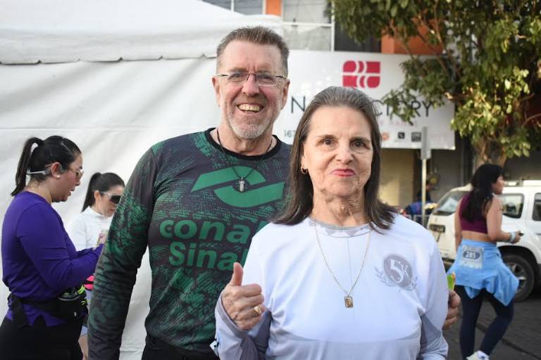 Corren por la paz en Sinaloa en el Maratón Internacional de Culiacán 2025