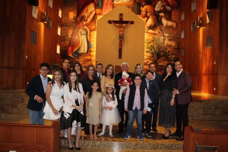 Celebran sus Bodas de Oro