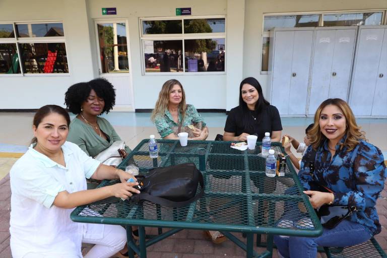Colegio Andes y Bachillerato Anáhuac celebra con misa a la mujer más especial de la familia