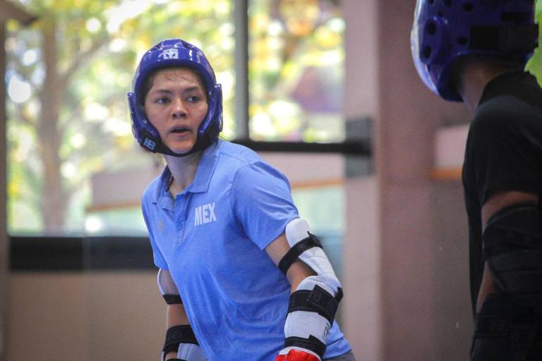 María Espinoza se alista para definir este sábado el boleto olímpico ante Briseida Acosta