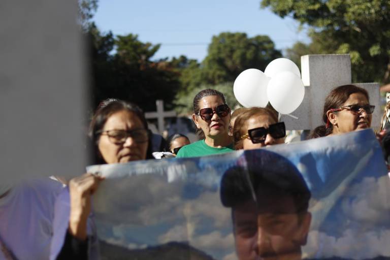 ‘Encontré a mi hijo pedazo por pedazo’