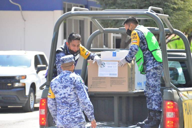 Sinaloa recibe 14 mil vacunas contra Covid-19, para aplicar segunda dosis a adultos mayores de Salvador Alvarado