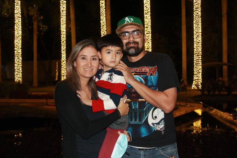 Viven una iluminada ‘Navidad en el Jardín’