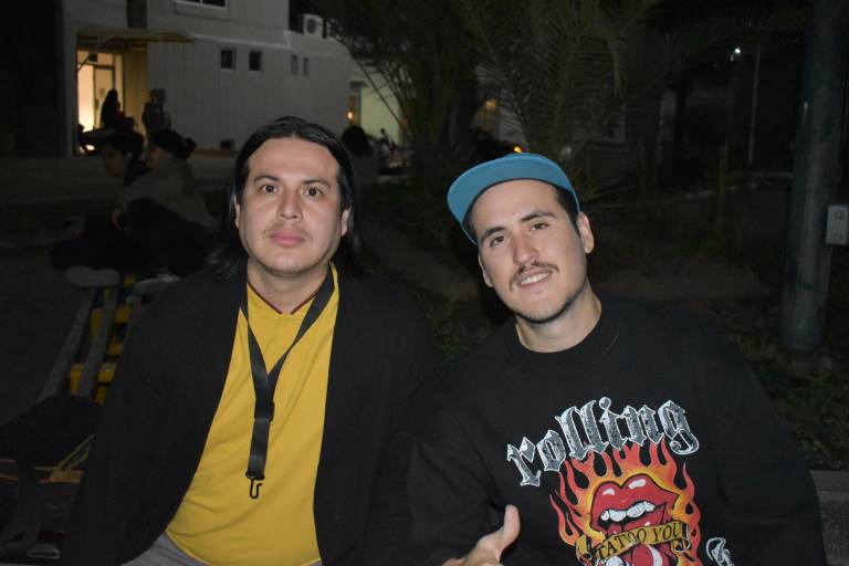 Disfrutan familias de la música de Los Beatles