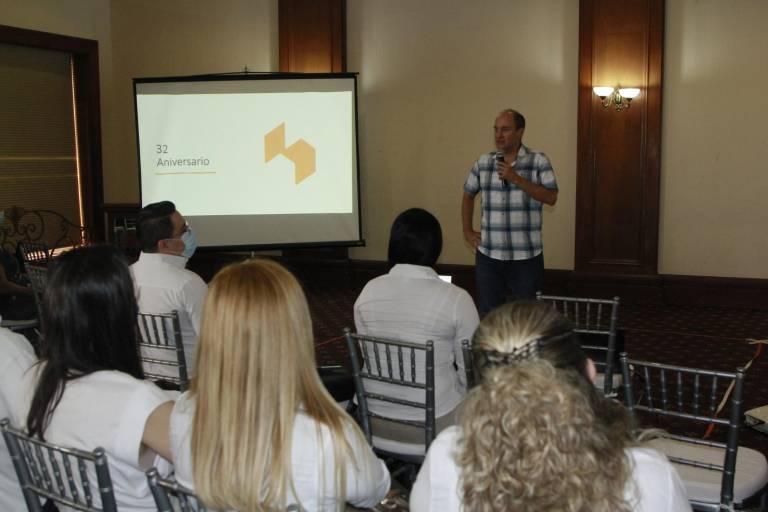 Celebra Impulsa su 32 aniversario