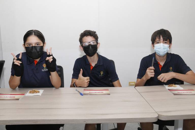 Alumnos del Vía Reggio conocen el periódico Noroeste