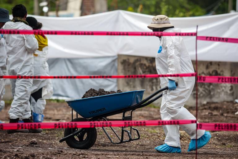 Gobierno de Sinaloa contrató a expertos para trabajos en fosa común del 21 de Marzo