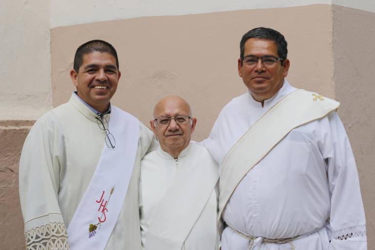 Celebra la iglesia su Misa Crismal