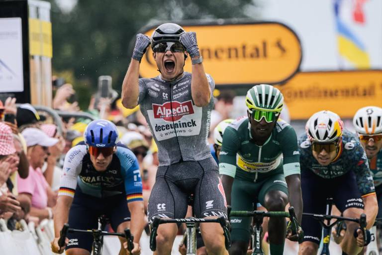 Philipsen se impone en la etapa ‘caracol’ del Tour de Francia