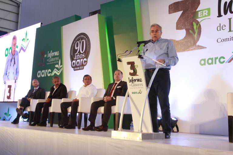 Celebran agricultores sinaloenses 90 años de la AARC