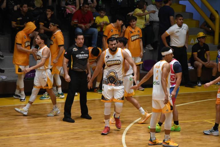 Frayles de Guasave vende cara la derrota ante Escuderos de Jalisco