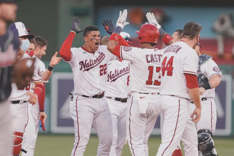 Juan Soto da triunfo a Nationals sobre Braves en debut de Washington en temporada 2021