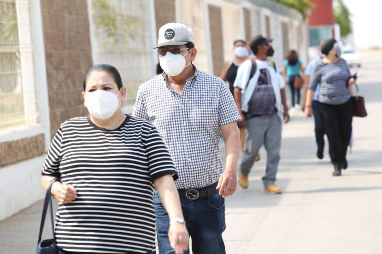 Se posterga jornada de vacunación para maestros en Sinaloa por retraso de llegada de dosis