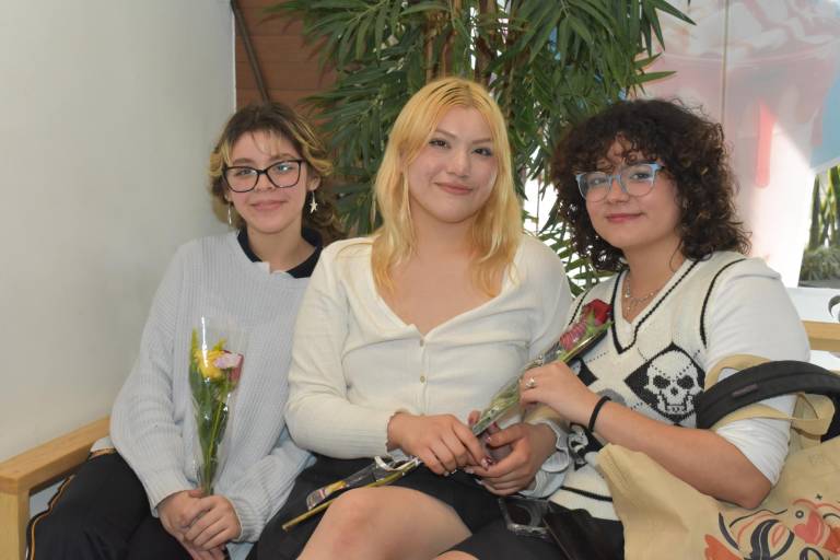 Celebran el mes del amor y la amistad en Yameto Café