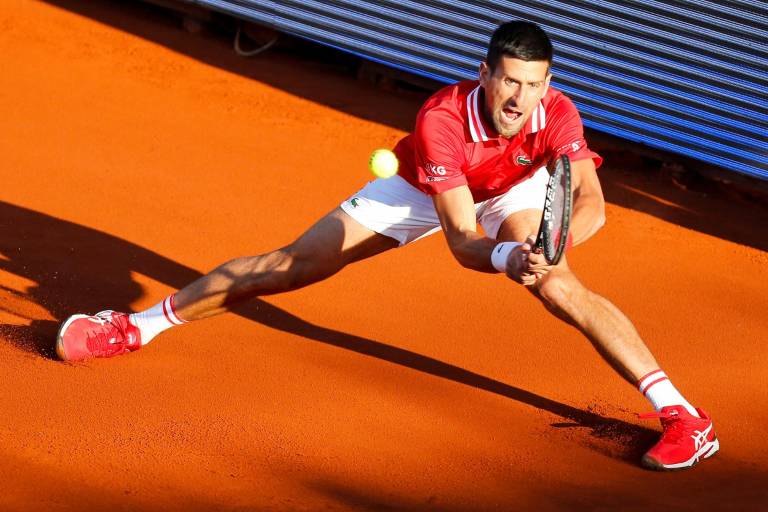 Aslan Karatsev eliminó a Novak Djokovic en Belgrado