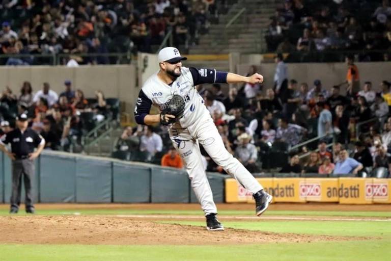 Venados de Mazatlán realiza triple cambio con Sultanes de Monterrey