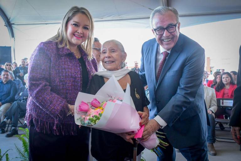 Celebran la trayectoria de la actriz sinaloense Martha Salazar