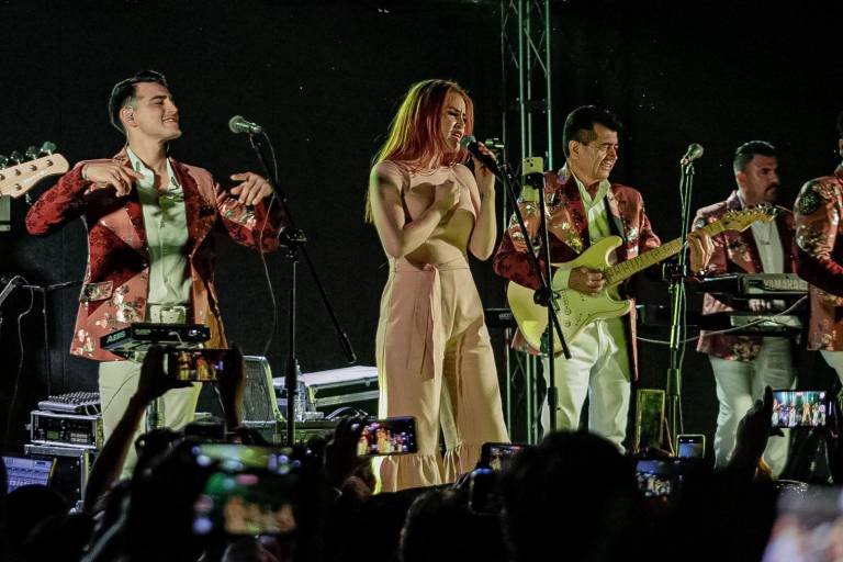 Brinda El Pequeño norte una noche romántica en Culiacán