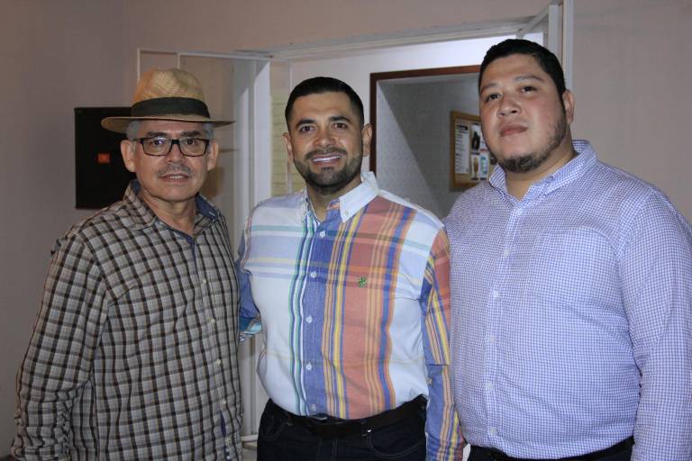 Recorren sinaloenses la memoria arquitectónica de Culiacán