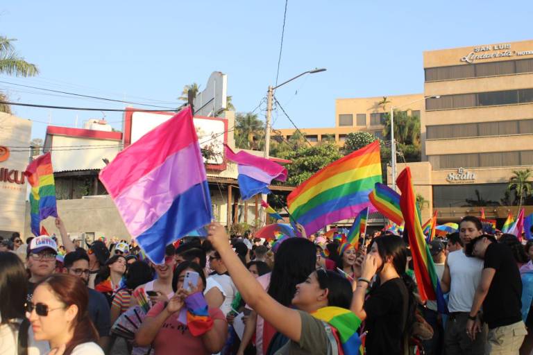 Realizan Marcha de la Diversidad en Culiacán; denuncian problemáticas de la comunidad LGBTQ+
