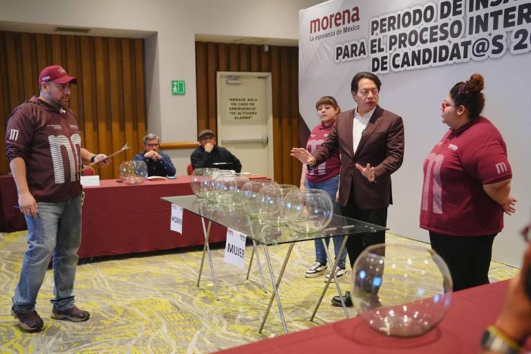 Define Morena lista de candidaturas al Congreso; incluyen a Adán Agusto, Ebrard y Corral
