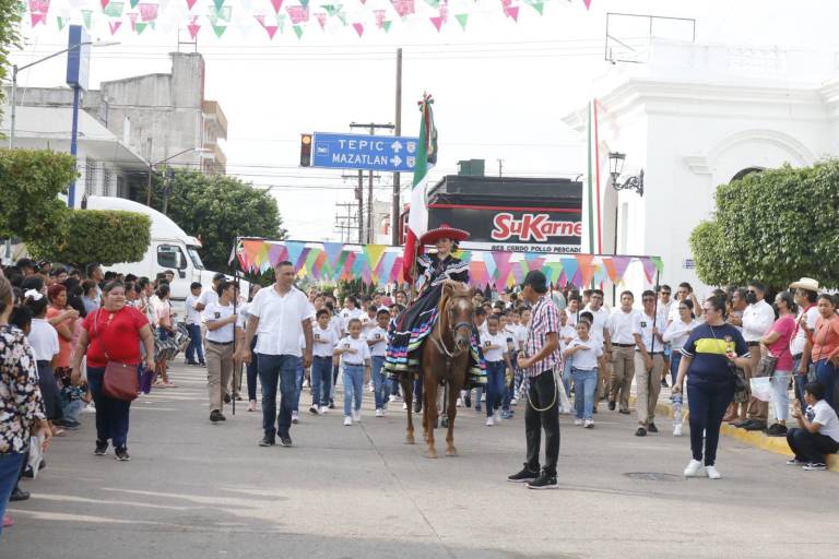 Definen desfiles patrios para los días 14 y 16 de septiembre en Escuinapa