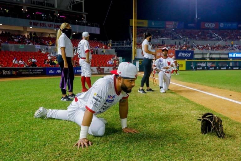 Leo Germán se siente bendecido por recibir el Guante de Oro