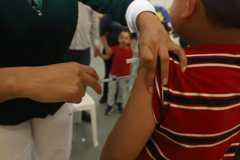 Los infantes tuvieron la oportunidad de completar su esquema de vacunación.