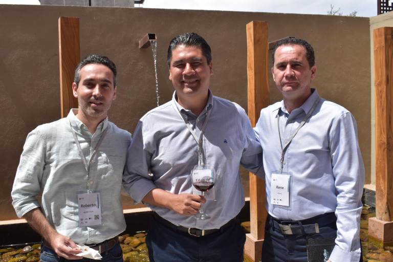 Realiza el IPADE su Encuentro Regional de Egresados, y así fortalecer su comunidad