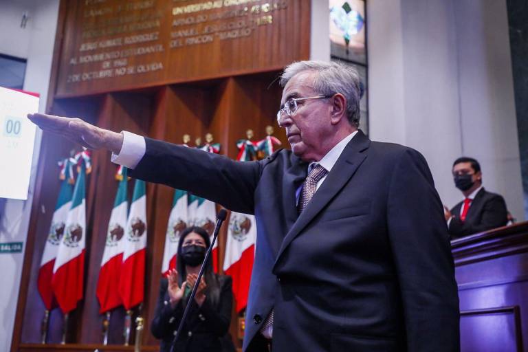 Rubén Rocha Moya fue acompañado de personajes nacionales en su investidura como Gobernador