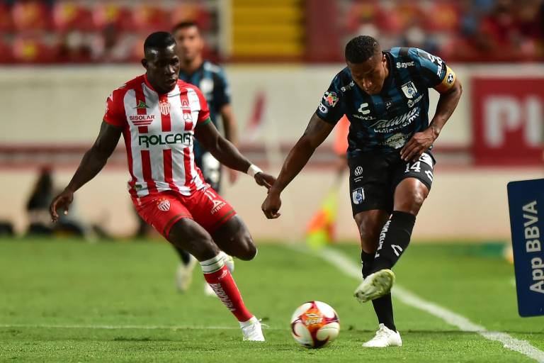Necaxa y Querétaro brindan uno de los peores juegos del torneo