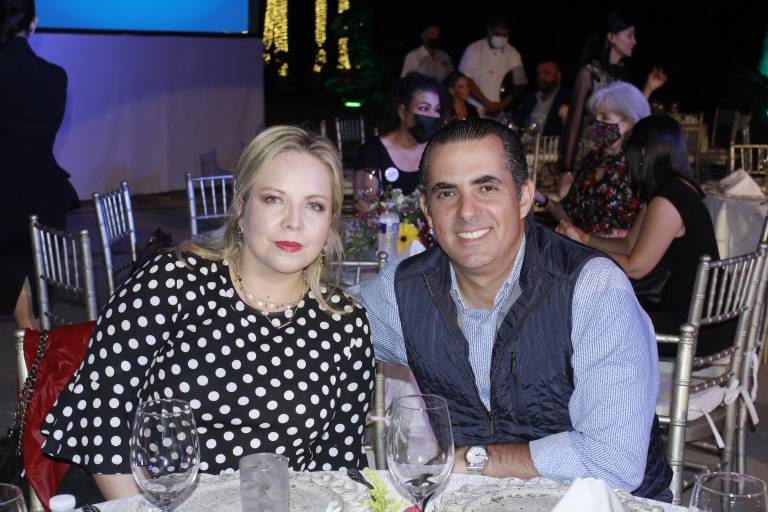 Entregan Premio al Mérito Filantrópico y Valor de Excelencia