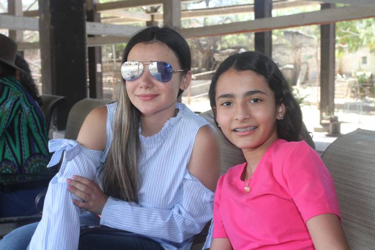 Llenan de tradición el Lienzo Charro de Mazatlán