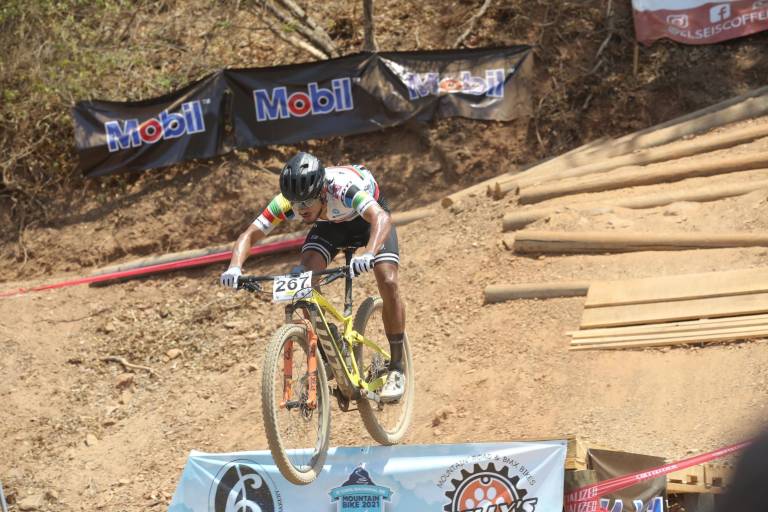 Surgieron nuevos equipos de ciclismo en el año: Carlos Suárez